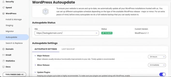 SiteGround WordPress AutoUpdate screen showing core and plugin update controls
